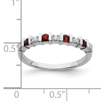 10kw 4- 2MM RD Cr. Alexandrite, 5 - .01 RD DIAS - Stone:A Mel:F53 — alternate view