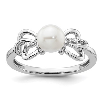 14K White Gold Polished White Freshwater Cultured Pearl and 1/20 carat Diamond Fashion Ring